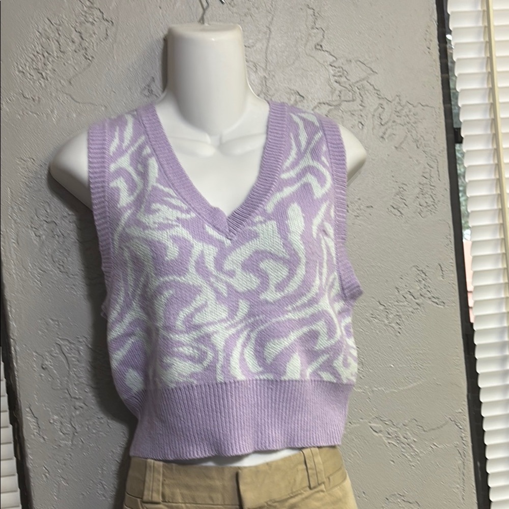 No Comment Lavender and White Knit Vest. (3 for $15)